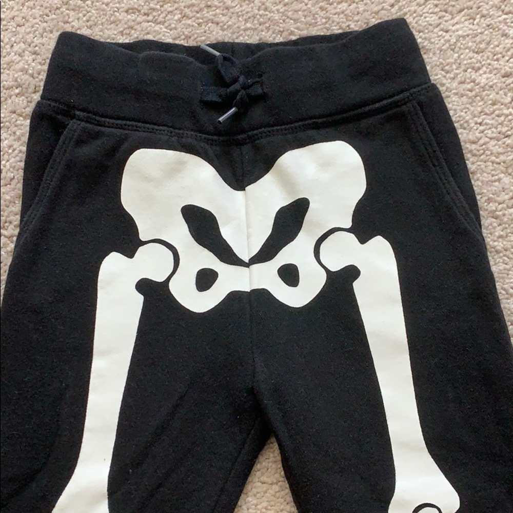 H&M Matching Skull Set 💀 - Picture 3 of 3